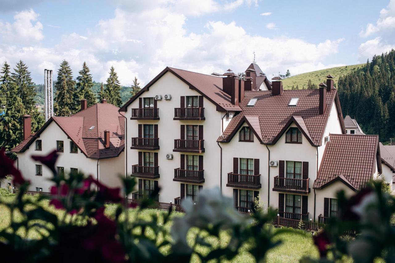 Gasthaus & Spa Bukovel Exterior photo